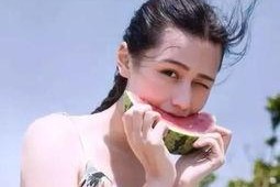 娱乐吃瓜酱女生名字带玉,娱乐吃瓜酱的甜蜜日常